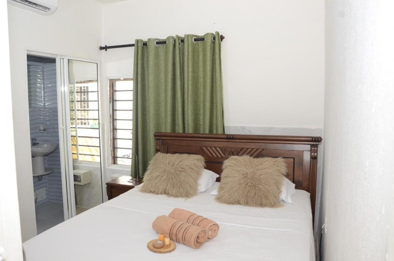 Hostal Marbella 47 Cartagena Buitenkant foto