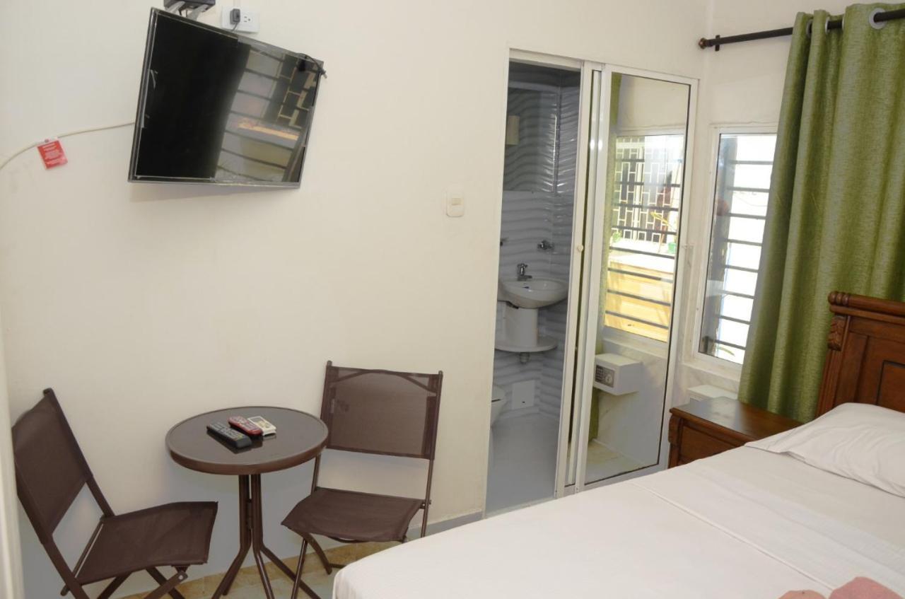 Hostal Marbella 47 Cartagena Buitenkant foto