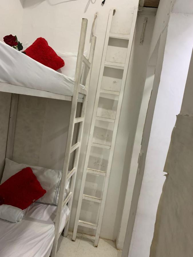 Hostal Marbella 47 Cartagena Buitenkant foto