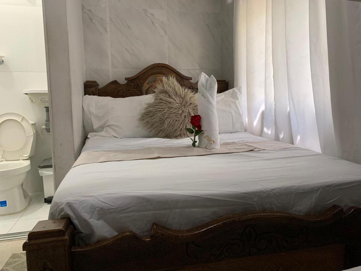 Hostal Marbella 47 Cartagena Buitenkant foto