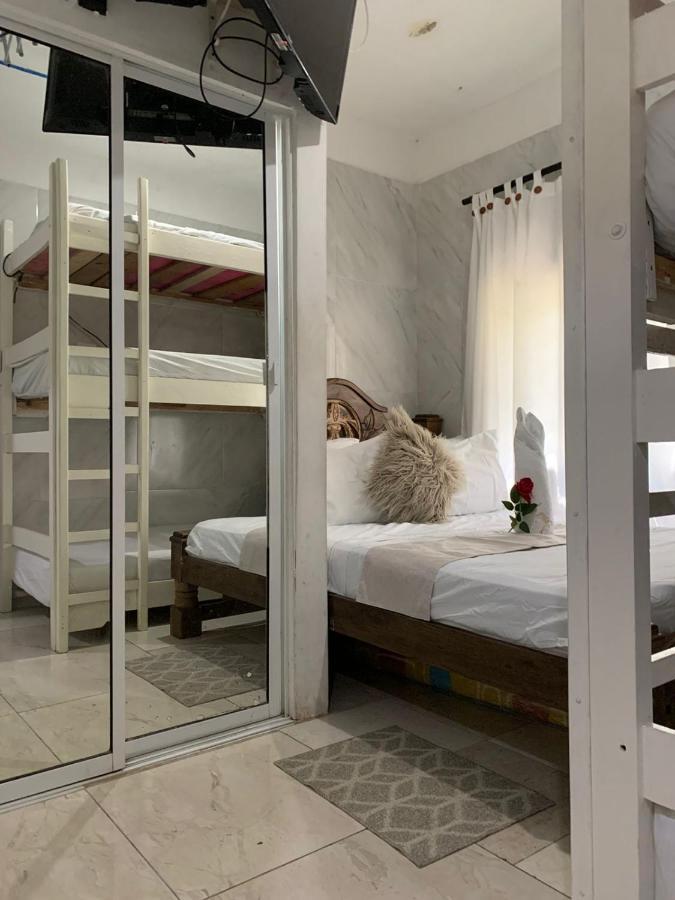Hostal Marbella 47 Cartagena Buitenkant foto